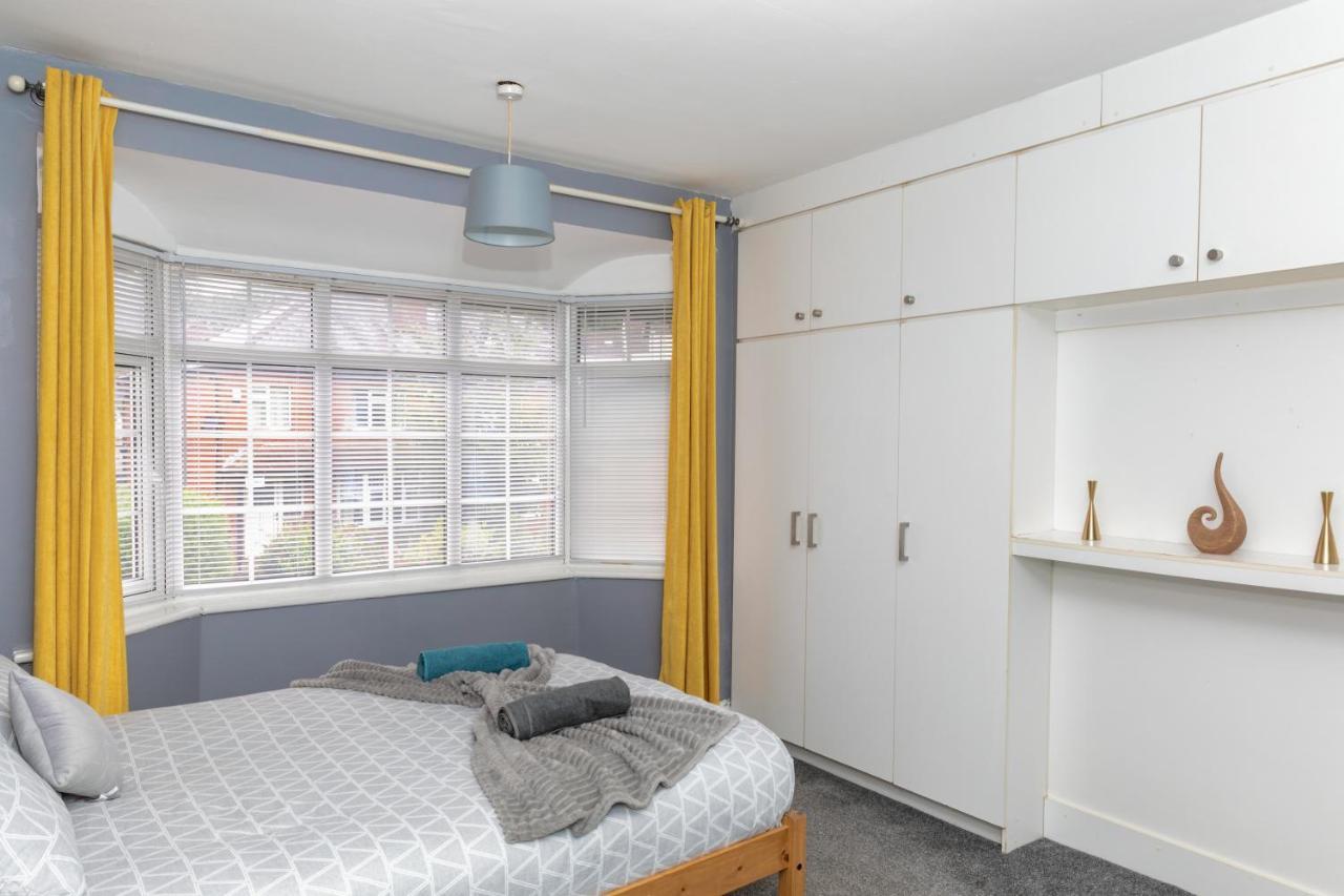 Leeds City Centre Spacious House Free Parking And Wi-Fi Luaran gambar